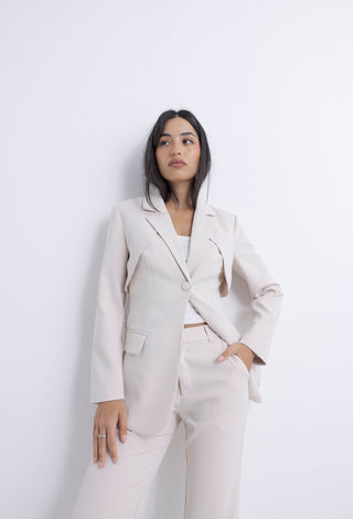 THE MODERN MUSE BLAZER - CREAM